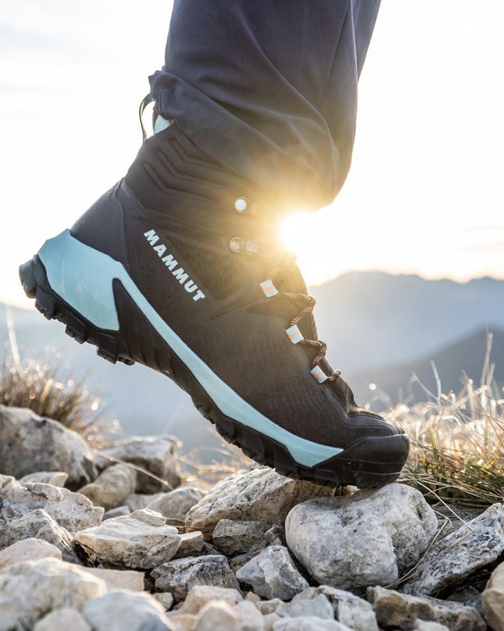 کفش مناسب برای شروع کوهنوردی